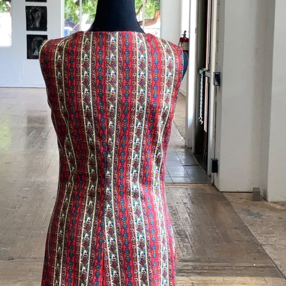 70s handcrafted polyester maxi dress - Picture 4 of 14